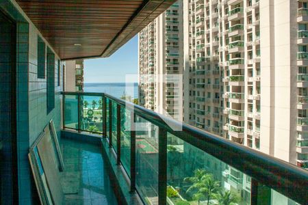 Varanda de apartamento à venda com 4 quartos, 139m² em Barra da Tijuca, Rio de Janeiro
