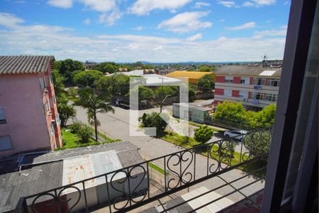 Sala - Vista de apartamento à venda com 2 quartos, 50m² em Rubem Berta, Porto Alegre