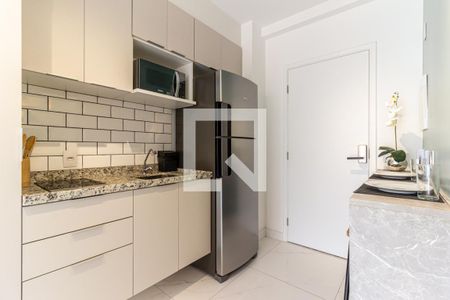 Cozinha de kitnet/studio para alugar com 1 quarto, 22m² em República, São Paulo