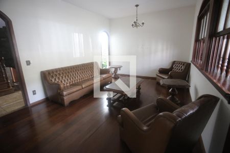 Sala de casa à venda com 6 quartos, 329m² em Alto Caiçaras, Belo Horizonte
