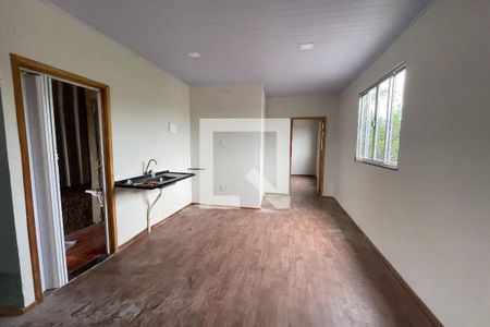 Sala de casa para alugar com 1 quarto, 78m² em Parque Independência , Duque de Caxias