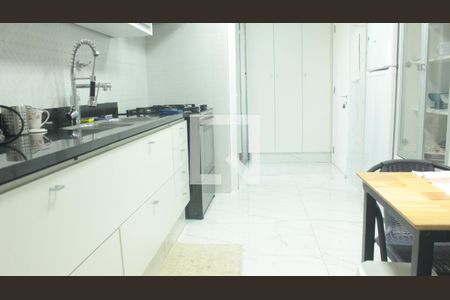 Cozinha de apartamento à venda com 3 quartos, 144m² em Paraíso do Morumbi, São Paulo