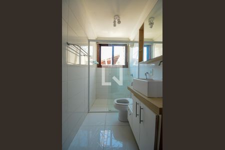 Casa de condomínio para alugar com 450m², 5 quartos e 5 vagas Casa de condomínio para alugar com 450m², 5 quartos e 5 vagasÁrea comum Sala andar de baixo - banheiro