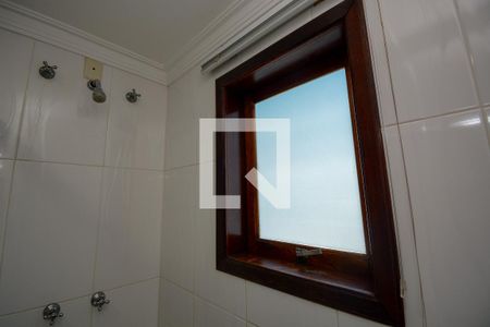 Casa de condomínio para alugar com 450m², 5 quartos e 5 vagas Casa de condomínio para alugar com 450m², 5 quartos e 5 vagasBanheiro da Suíte 2