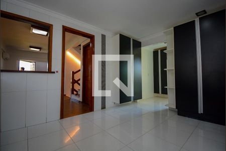 Casa de condomínio para alugar com 450m², 5 quartos e 5 vagas Casa de condomínio para alugar com 450m², 5 quartos e 5 vagasCozinha