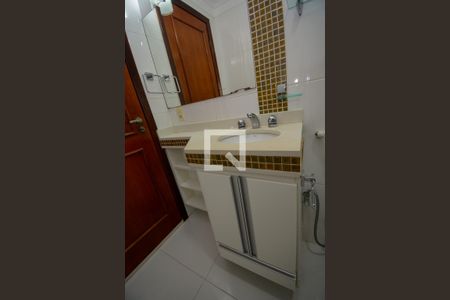 Casa de condomínio para alugar com 450m², 5 quartos e 5 vagas Casa de condomínio para alugar com 450m², 5 quartos e 5 vagasBanheiro da Suíte 3 - detalhe