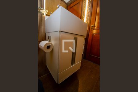 Casa de condomínio para alugar com 450m², 5 quartos e 5 vagas Casa de condomínio para alugar com 450m², 5 quartos e 5 vagasLavabo - detalhe