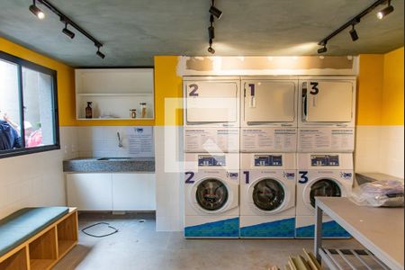 Studio à venda com 33m², 2 quartos e sem vaga Studio à venda com 33m², 2 quartos e sem vagaLavanderia
