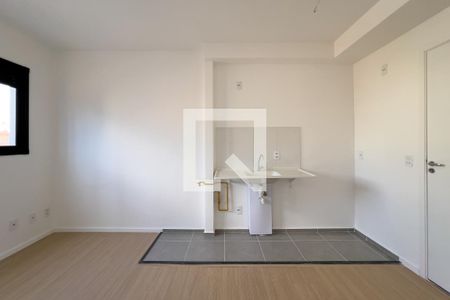 Sala e cozinha de kitnet/studio para alugar com 2 quartos, 33m² em Sé, São Paulo