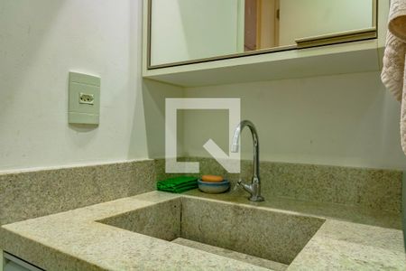 Banheiro de apartamento à venda com 1 quarto, 28m² em Mirandópolis, São Paulo