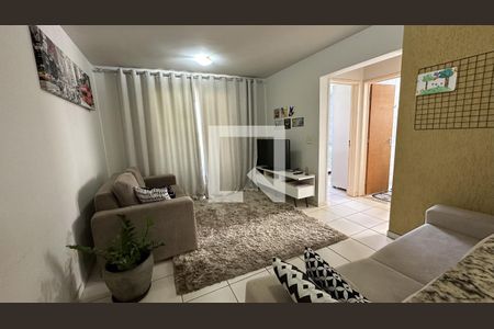 Sala de apartamento para alugar com 2 quartos, 58m² em Residencial Eldorado, Goiânia