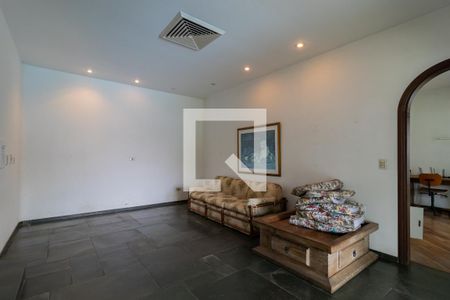 Sala de casa à venda com 3 quartos, 401m² em Jardim Leonor, São Paulo