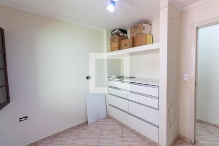 Quarto 1 de casa para alugar com 2 quartos, 80m² em Vila Nhocuné, São Paulo