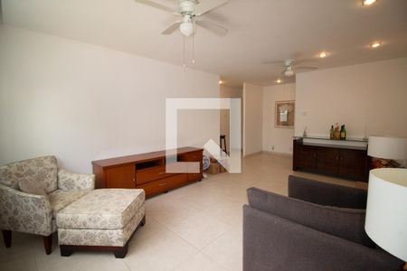 Sala de apartamento à venda com 3 quartos, 100m² em Leme, Rio de Janeiro