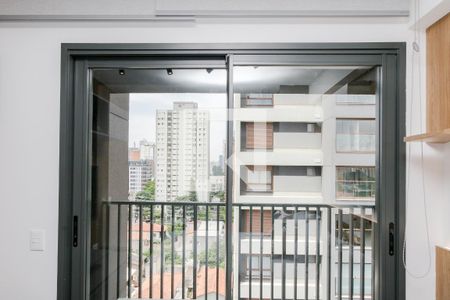 Varanda  de kitnet/studio para alugar com 1 quarto, 24m² em Brooklin Paulista, São Paulo