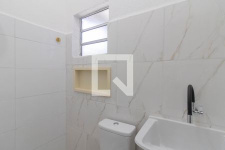 Banheiro de kitnet/studio para alugar com 1 quarto, 30m² em Vila Monteiro Lobato, Guarulhos