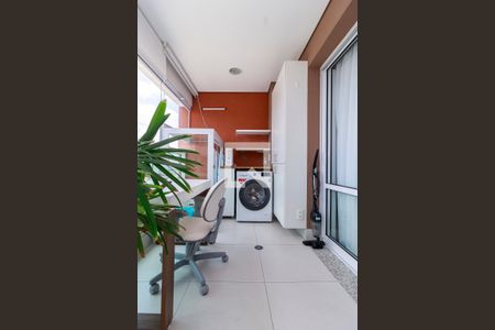 Sala - Varanda de apartamento para alugar com 1 quarto, 43m² em Jardim Aeroporto, São Paulo