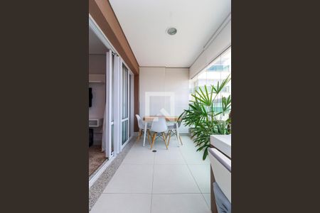 Sala - Varanda de apartamento à venda com 1 quarto, 43m² em Jardim Aeroporto, São Paulo