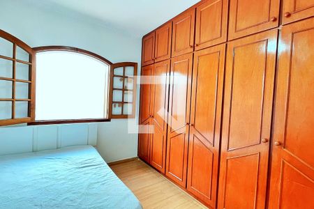 Quarto 2 de casa para alugar com 3 quartos, 278m² em Jardim Vila Galvao, Guarulhos