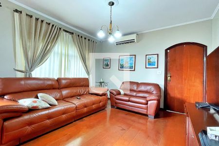 Sala de TV de casa à venda com 3 quartos, 278m² em Jardim Vila Galvao, Guarulhos