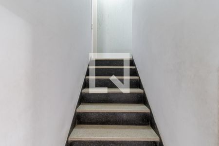 Escadas de casa à venda com 2 quartos, 110m² em Sacomã, São Paulo