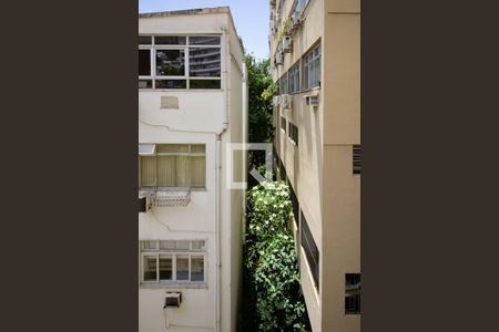 Vista da suíte  de apartamento à venda com 3 quartos, 81m² em Leblon, Rio de Janeiro