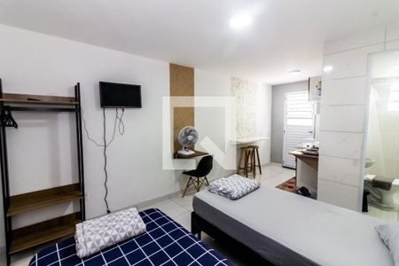 Quarto de kitnet/studio para alugar com 1 quarto, 18m² em Jaguaré, São Paulo