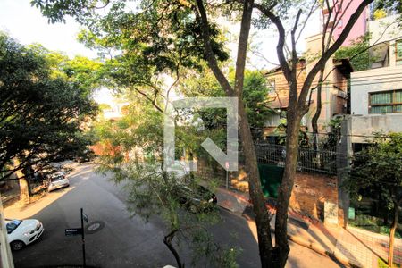 Vista de apartamento à venda com 3 quartos, 120m² em Sion, Belo Horizonte