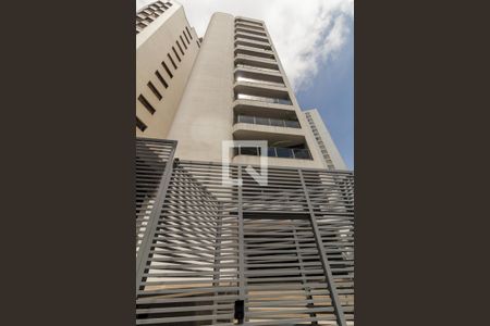 Apartamento à venda com 236m², 4 quartos e 3 vagas Apartamento à venda com 236m², 4 quartos e 3 vagasFachada