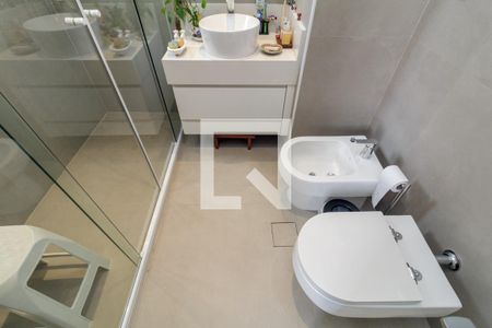 Apartamento à venda com 236m², 4 quartos e 3 vagas Apartamento à venda com 236m², 4 quartos e 3 vagasBanheiro 3 - Suíte