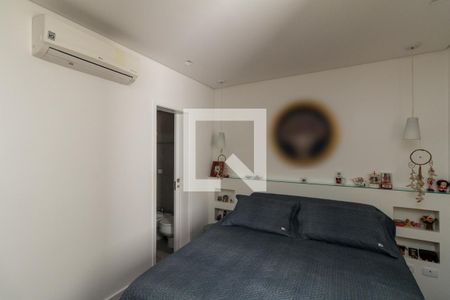Apartamento à venda com 236m², 4 quartos e 3 vagas Apartamento à venda com 236m², 4 quartos e 3 vagasQuarto 1 - Suíte