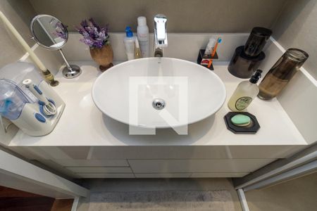 Apartamento à venda com 236m², 4 quartos e 3 vagas Apartamento à venda com 236m², 4 quartos e 3 vagasBanheiro 1 - Suíte