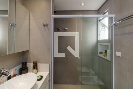 Apartamento à venda com 236m², 4 quartos e 3 vagas Apartamento à venda com 236m², 4 quartos e 3 vagasBanheiro 1 - Suíte