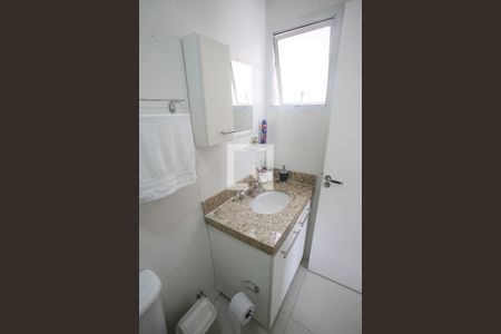 Apartamento à venda com 120m², 2 quartos e 2 vagas Apartamento à venda com 120m², 2 quartos e 2 vagasBanheiro da Suíte