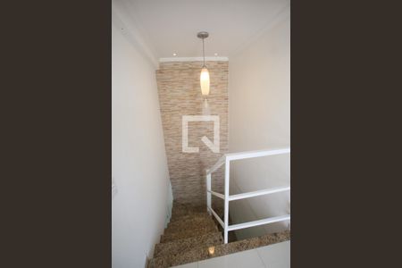 Apartamento à venda com 120m², 2 quartos e 2 vagas Apartamento à venda com 120m², 2 quartos e 2 vagasEscada