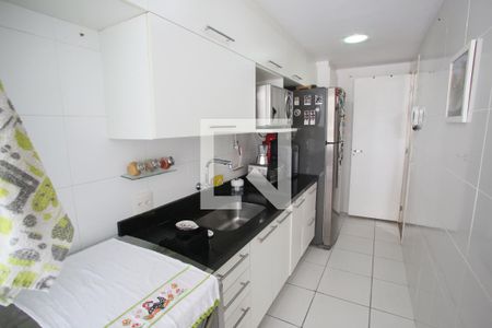 Apartamento à venda com 120m², 2 quartos e 2 vagas Apartamento à venda com 120m², 2 quartos e 2 vagasCozinha