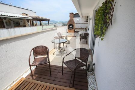 Apartamento à venda com 120m², 2 quartos e 2 vagas Apartamento à venda com 120m², 2 quartos e 2 vagasTerraço