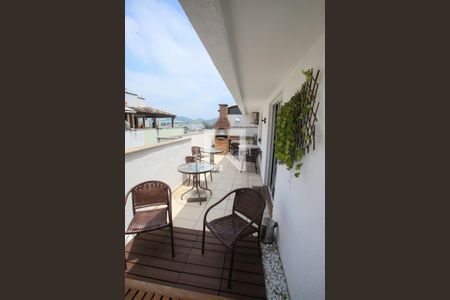 Apartamento à venda com 120m², 2 quartos e 2 vagas Apartamento à venda com 120m², 2 quartos e 2 vagasTerraço