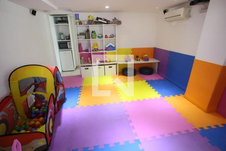 Apartamento à venda com 120m², 2 quartos e 2 vagas Apartamento à venda com 120m², 2 quartos e 2 vagasBrinquedoteca