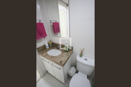 Apartamento à venda com 120m², 2 quartos e 2 vagas Apartamento à venda com 120m², 2 quartos e 2 vagasBanheiro Social