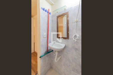 Banheiro de kitnet/studio para alugar com 1 quarto, 28m² em Vila Clementino, São Paulo