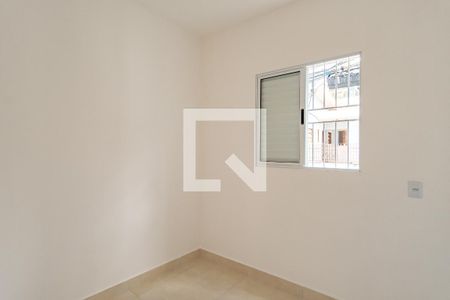 Quarto 2 de apartamento para alugar com 2 quartos, 34m² em Vila Granada, São Paulo