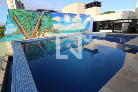 Apartamento à venda com 320m², 3 quartos e 4 vagas Apartamento à venda com 320m², 3 quartos e 4 vagasPiscina
