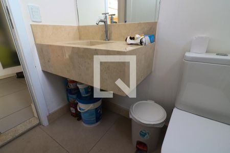 Apartamento à venda com 320m², 3 quartos e 4 vagas Apartamento à venda com 320m², 3 quartos e 4 vagasLavabo 2