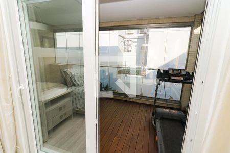 Apartamento à venda com 320m², 3 quartos e 4 vagas Apartamento à venda com 320m², 3 quartos e 4 vagasSuíte 1