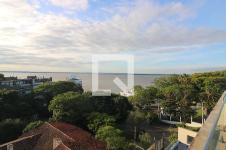 Apartamento à venda com 320m², 3 quartos e 4 vagas Apartamento à venda com 320m², 3 quartos e 4 vagasVista da piscina