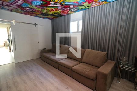 Apartamento à venda com 320m², 3 quartos e 4 vagas Apartamento à venda com 320m², 3 quartos e 4 vagasSala de TV