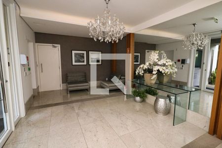 Apartamento à venda com 320m², 3 quartos e 4 vagas Apartamento à venda com 320m², 3 quartos e 4 vagasHall de entrada