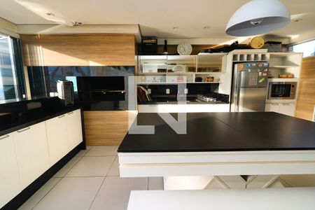 Apartamento à venda com 320m², 3 quartos e 4 vagas Apartamento à venda com 320m², 3 quartos e 4 vagasEspaço Gourmet