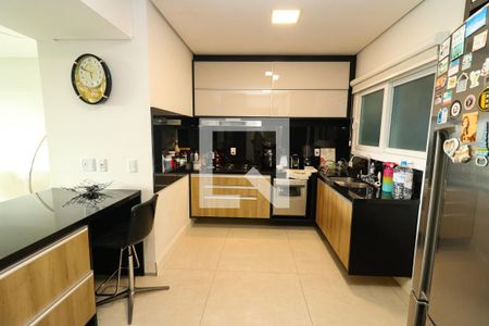 Apartamento à venda com 320m², 3 quartos e 4 vagas Apartamento à venda com 320m², 3 quartos e 4 vagasCozinha